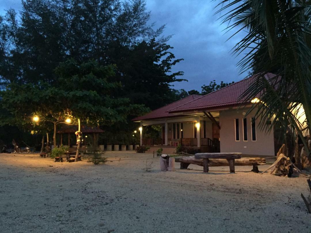 Red Coral Cottage Langkawi Zewnętrze zdjęcie